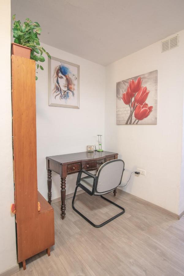 Central Villa Flatlet With Pool - Free Parking And Wifi Lija Exteriér fotografie