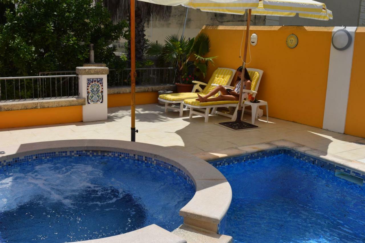 Central Villa Flatlet With Pool - Free Parking And Wifi Lija Exteriér fotografie